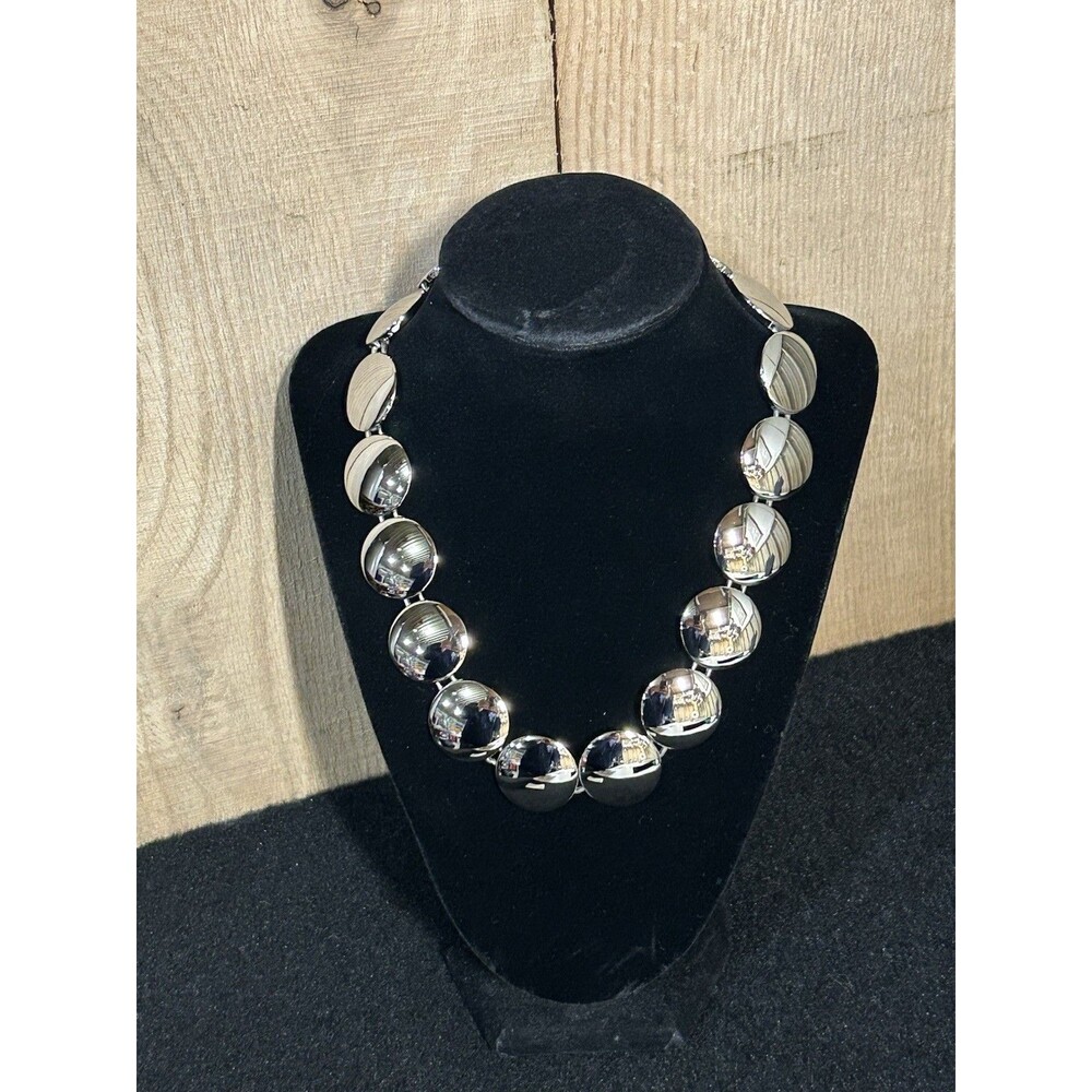 Silver Tone Disk/Saucer Shape Reflective Beaded 17" Necklace Toggle Closure J335